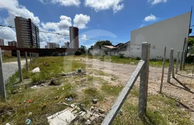 Terreno à venda em localização privilegiada no bairro jardins