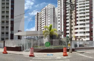 Ótimo apartamento no cond. life jabotiana em região com bastante área verde.