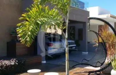 Casa à venda em condomínio fechado biratan carvalho