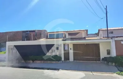 Casa disponível para locação no bairro coroa do meio