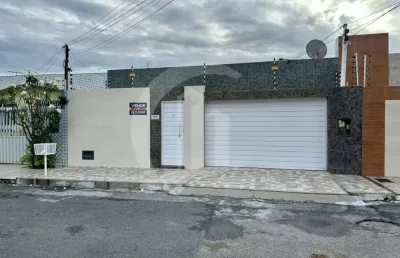 Casa com 3 quartos à venda no Grageru, Aracaju 