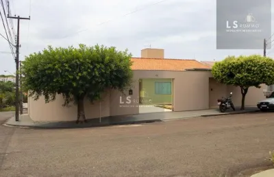 Casa com 3 quartos à venda na Rua Pero Vaz de Caminha, 515, Aeroporto, Londrina