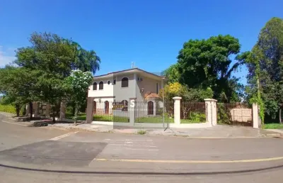 Casa comercial à venda - próxima ao hospital evangélico