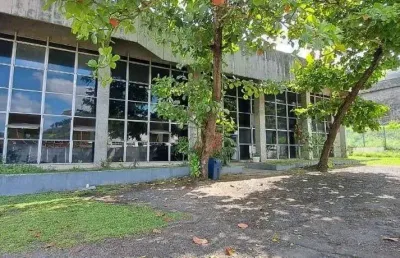 Prédio para alugar na avenida barros reis, --, fazenda grande do retiro, salvador por r$ 55.000