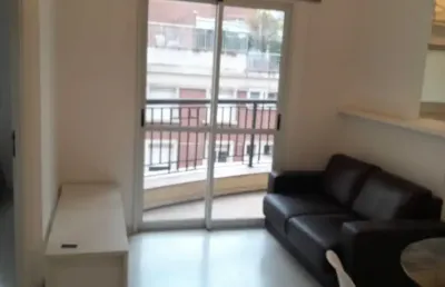 Aluga-se apartamento de 01 dorm. na vila nova conceição com vaga e lazer