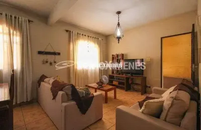 Casa com 4 quartos à venda na Rua São Jorge, Carlos Prates, Belo Horizonte