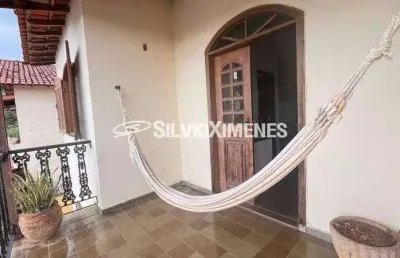 Casa com 4 quartos à venda na Rua Antares, Santa Lúcia, Belo Horizonte