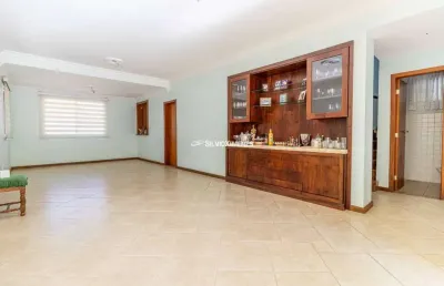 Casa para aluguel e venda com 340m², 5 quartos e 6 vagas