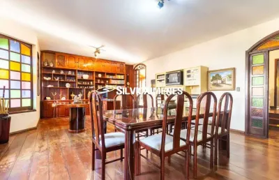Casa com 5 quartos à venda na Rua Cosmos, Santa Lúcia, Belo Horizonte