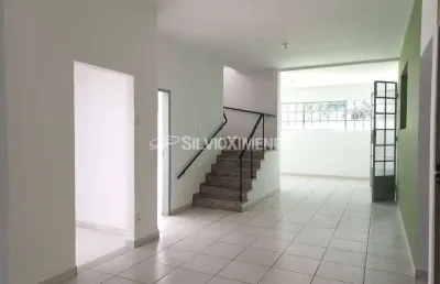 Casa comercial para locação com 219m², 4 quartos e 3 vagas