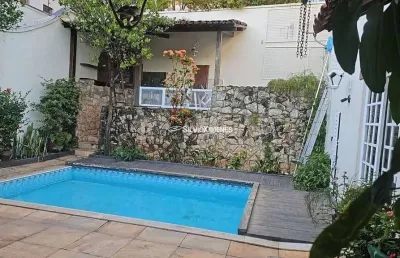 Residencial › casa com 380,00 (m²), 5 quartos e 3 vagas para aluguel