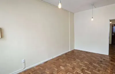 Casa comercial com 1 sala para alugar na Rua dos Goitacazes, 103, Centro, Belo Horizonte