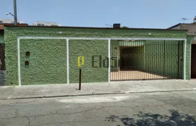 Excelente casa térrea, reformada 2 dormitórios , sala de visita e sala de jantar ,3 vagas