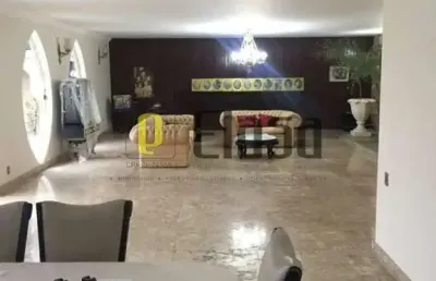 Sobrado com 4 dormitórios, sendo 4 suítes, 5 vagas, 621,00m², jardim guedala, são paulo, sp.