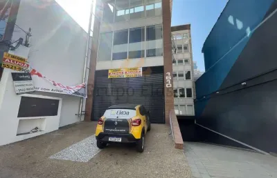 Ponto comercial para alugar na Rua Alexandre Dumas, 1610, Chácara Santo Antônio, São Paulo