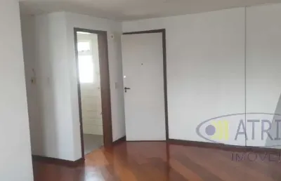 Apartmento 3 quartos 66 m2 semi-mobiliado de frente face norte