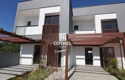 Belíssima casa com 3 dormitórios no terras de santorini!