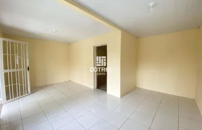 Casa ampla 3 dormitórios e 2 vagas de garagem no bairro camobi, próximo da ufsm,