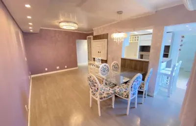 Apartamento semimobiliado com 2 dormitórios, suíte com closet e garagem no bairr