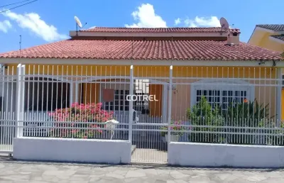 Casa 4 dormitórios e 1 vaga de garagem no bairro dom antônio reis localizada na