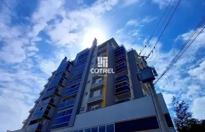 Cobertura com 3 dormitórios e 2 vagas no bairro camobi