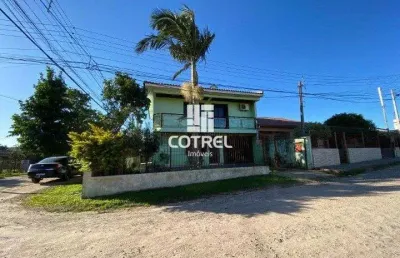 Casa para venda com 4 dormitórios 1 sendo suíte, 4 banheiros, 4 vagas de garagem