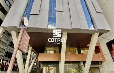 Sala comercial no vitta center com 1 banheiro social, 1 vaga de garagem situada