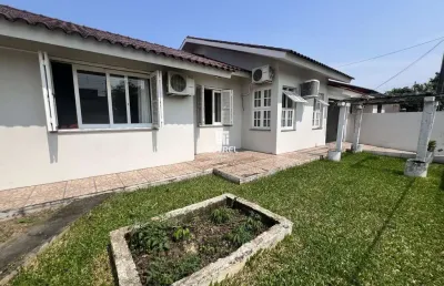 Casa para venda com 3 dormitórios, suíte e 3 vagas de garagem no novo horizonte