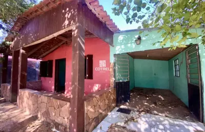 Casa para venda e locação 2 dormitórios, 2 vaga de garagem situado no bairro cam