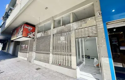 Loja para locação, 70m² situada no bairro centro, na cidade de santa maria/rs.