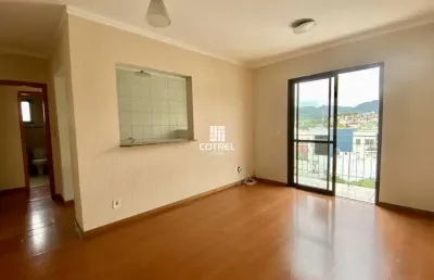 Apartamento para locação 3 dormitórios, 1 vaga de garagem situado no bairro cent