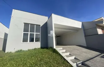 Casa para locação e venda 3 dormitórios e 2 vagas de garagem, situado no bairro