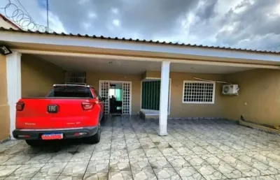 Casa com 2 quartos à venda na Rua Sargento Francisco Amandio, Flores, Manaus