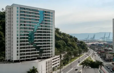Sala comercial com 2 salas à venda na Avenida Getúlio Dornelles Vargas, 230, Valongo, Santos