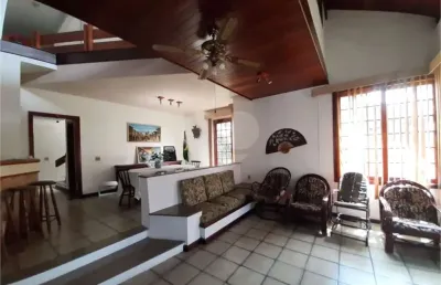 Casa com 5 quartos à venda na Doutor Odilon Beauclair, Camboinhas, Niterói