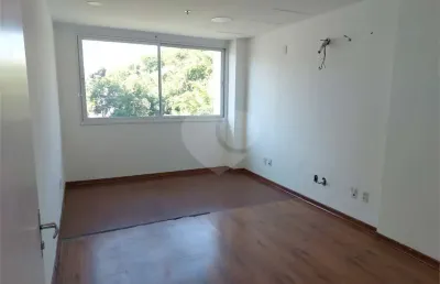 Sala comercial à venda na Rua Doutor Celestino, Centro, Niterói
