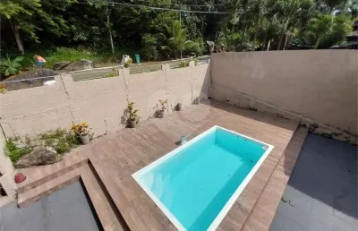 Casa em condomínio fechado com 4 quartos à venda na Estrada Francisco da Cruz Nunes, Itaipu, Niterói