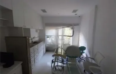 Sala comercial à venda na Estrada Francisco da Cruz Nunes, Itaipu, Niterói
