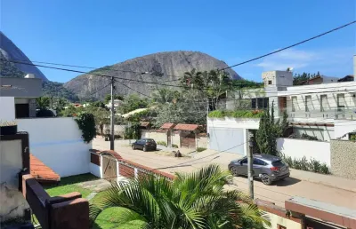 Casa com 3 quartos à venda na Das Margaridas, Itacoatiara, Niterói