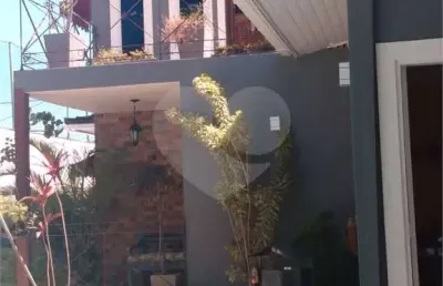 Casa com 2 quartos à venda na Mercedes Ayres Neves, Maravista, Niterói