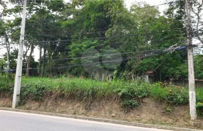 Terreno à venda na Avenida Irene Lopes Sodré, Engenho do Mato, Niterói