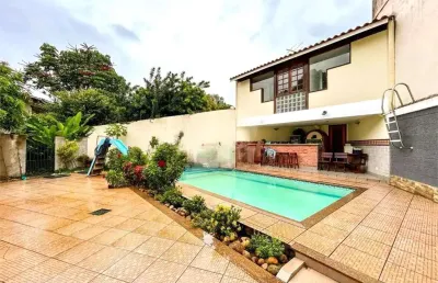 Casa com 4 quartos à venda na Rua Jornalista Carlos Vilhena, Piratininga, Niterói
