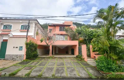 Casa com 5 quartos à venda na Rua Tamoios, São Francisco, Niterói