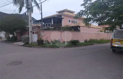 Casa com 4 quartos à venda na Rua Quatro, Itaipu, Niterói