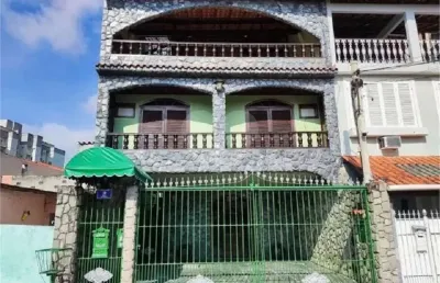 Casa com 5 quartos à venda na Padre Gusmão, Centro, São Gonçalo