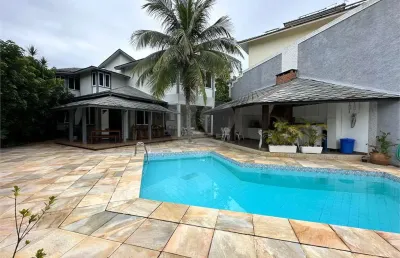 Casa com 5 quartos à venda na Simon Bolivar, Camboinhas, Niterói