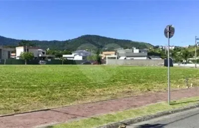 Terreno em condomínio fechado à venda na Rodovia Ernani do Amaral Peixoto, Itapeba, Maricá