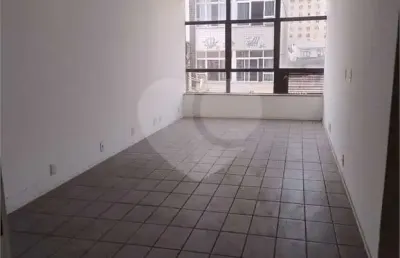 Sala comercial à venda na Rua Aurelino Leal, Centro, Niterói