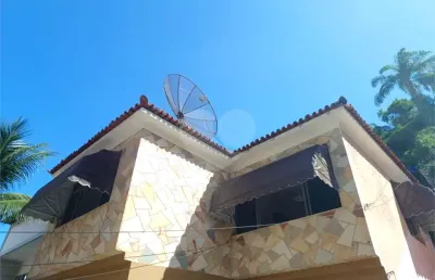 Sobrado com 3 quartos à venda ou para locação em santa rosa - rj