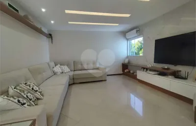 Casa em condomínio fechado com 3 quartos à venda na Estrada Washington Luís, Sapê, Niterói
